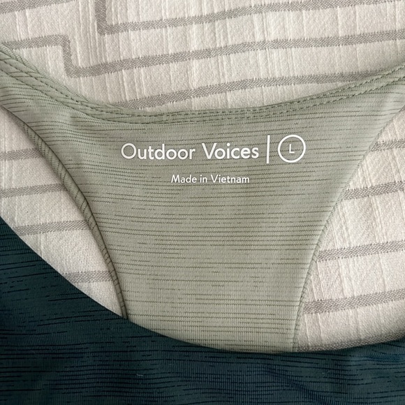 Outdoor Voices Move Free TechSweat Crop Top large - Picture 7 of 16